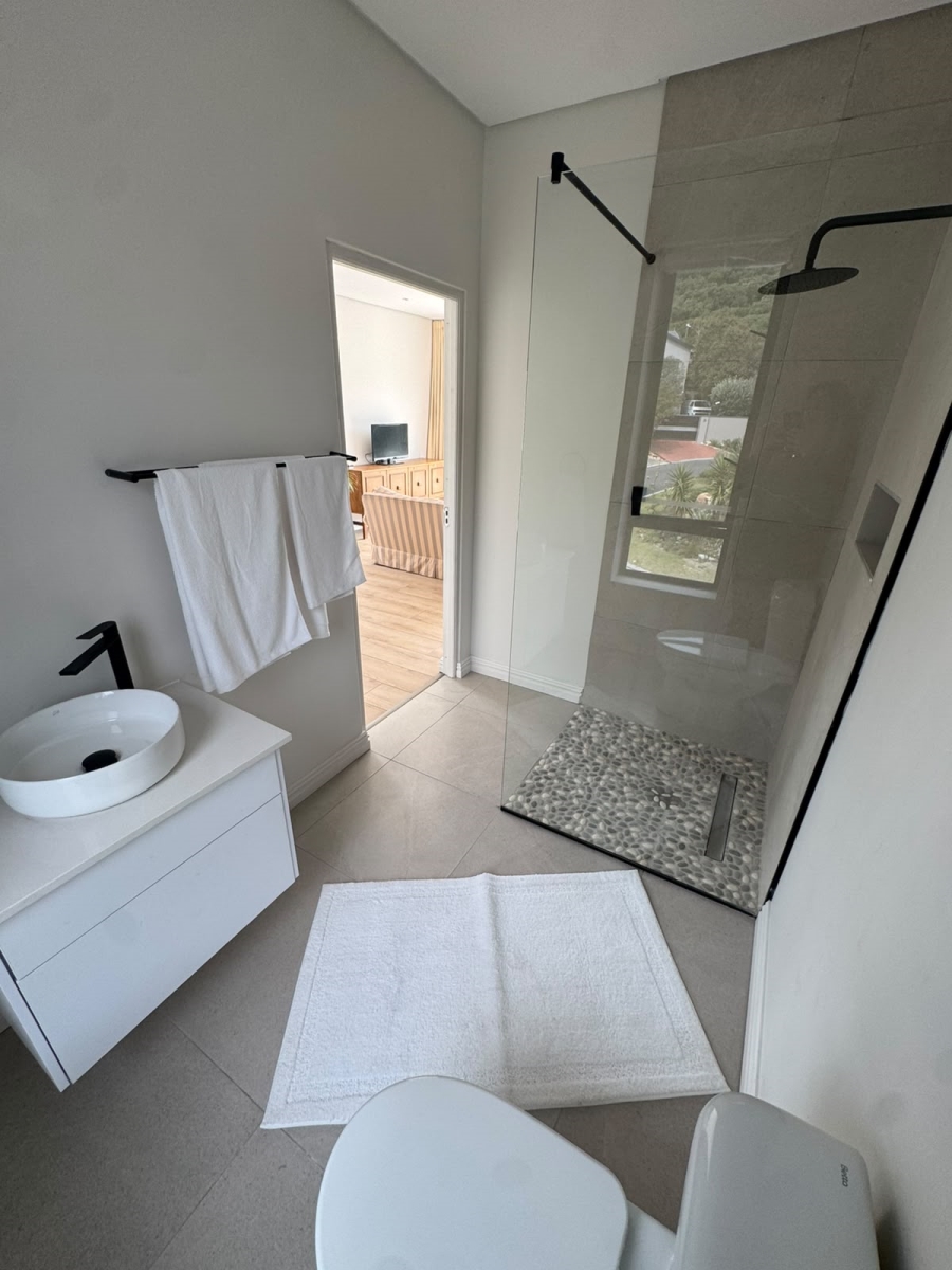 To Let 1 Bedroom Property for Rent in Northshore Western Cape